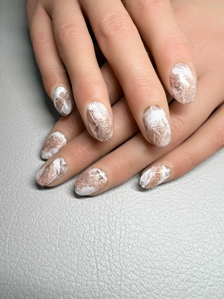 ネイル ニュアンスネイル オフィスネイル シンプルネイル 夏ネイル ハンドネイル AJ nailのネイルデザイン