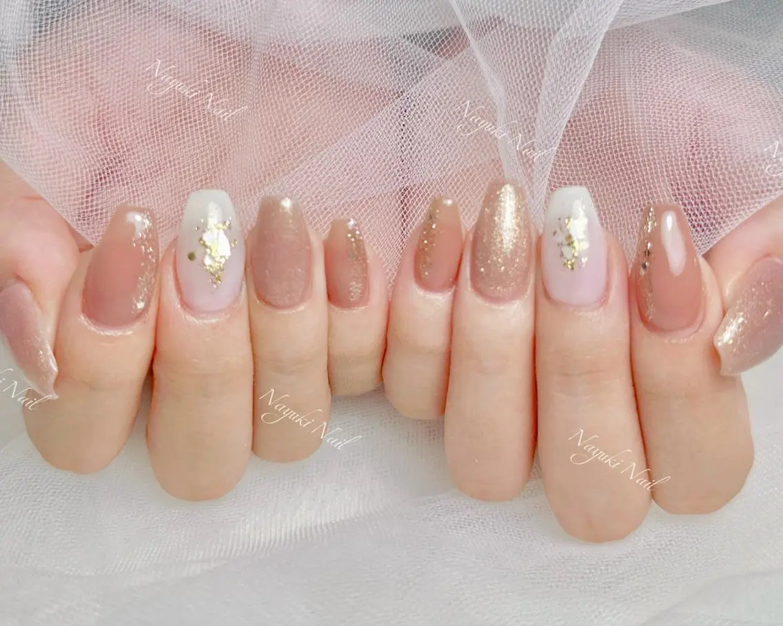 ネイル 🦋 Queenieのネイルデザイン