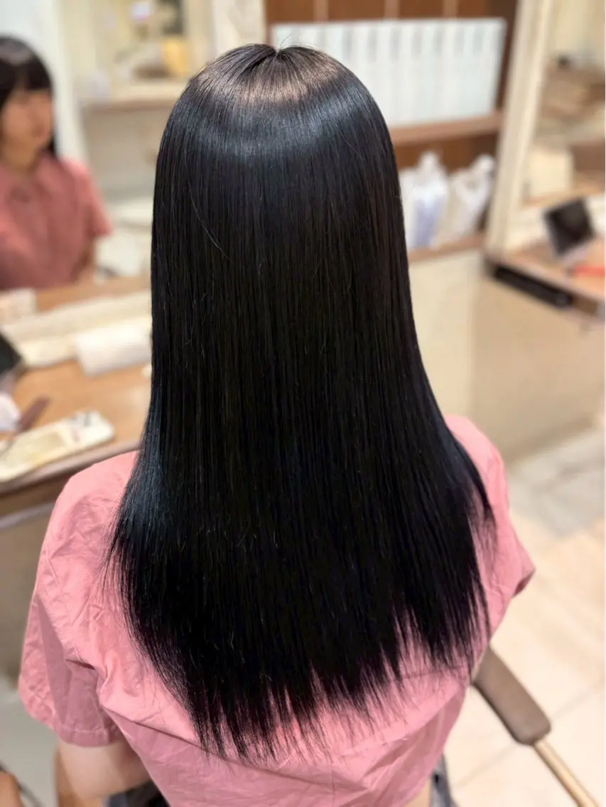 ツヤツヤ髪質改善カラー🍇の写真