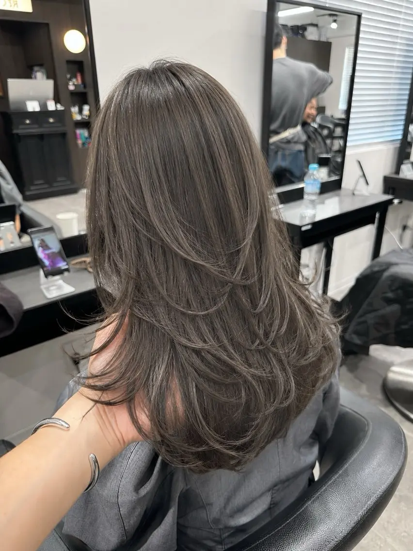 ロング カラー カット ヘアカラー トリートメント ブリーチ縮毛矯正加藤 韓国ヘア🫧のヘアスタイル