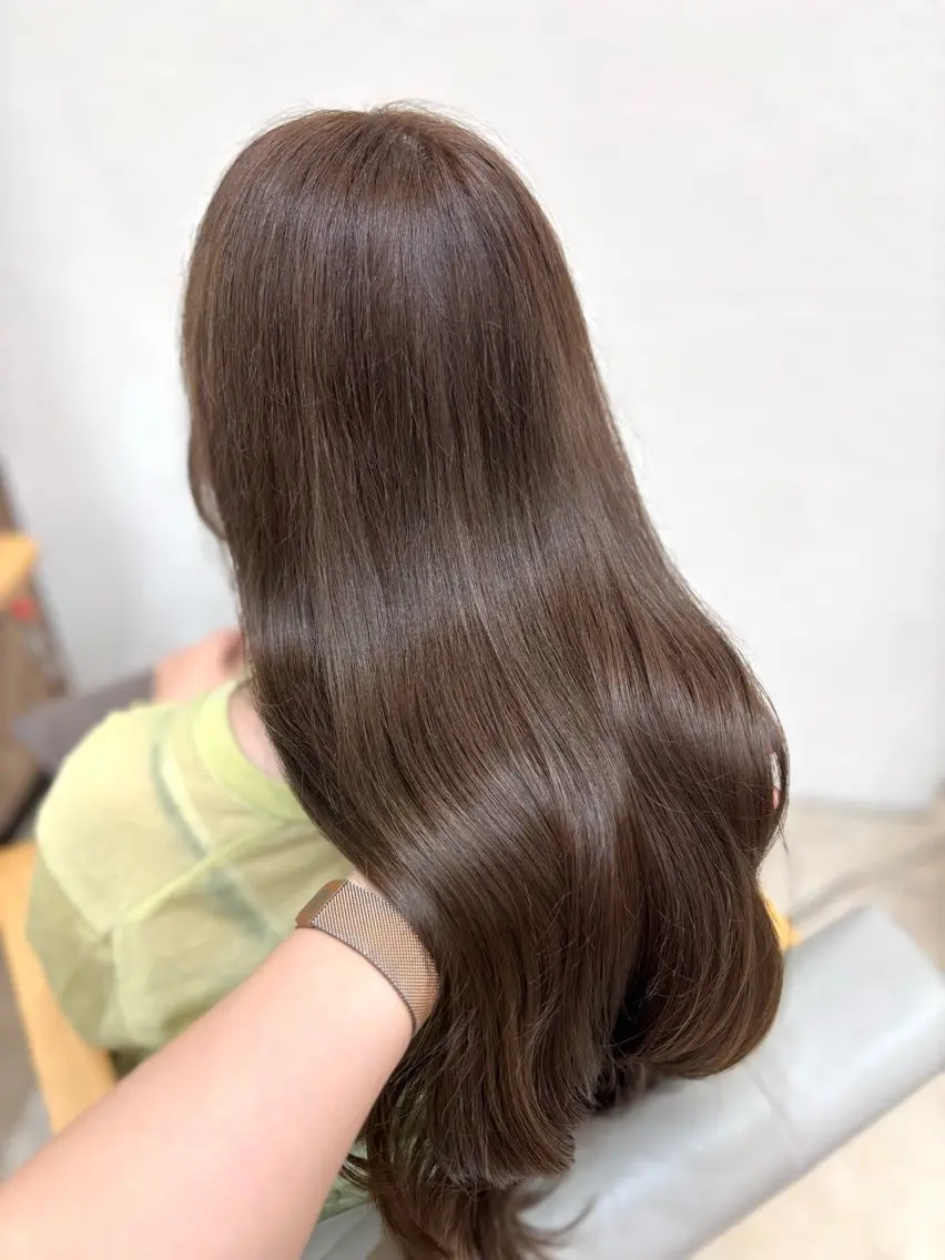 ロング カラー ベージュカラー オリーブベージュ カット ヘアカラー トリートメント オリーブカラー/ ピンクカラー/みさきのヘアスタイル