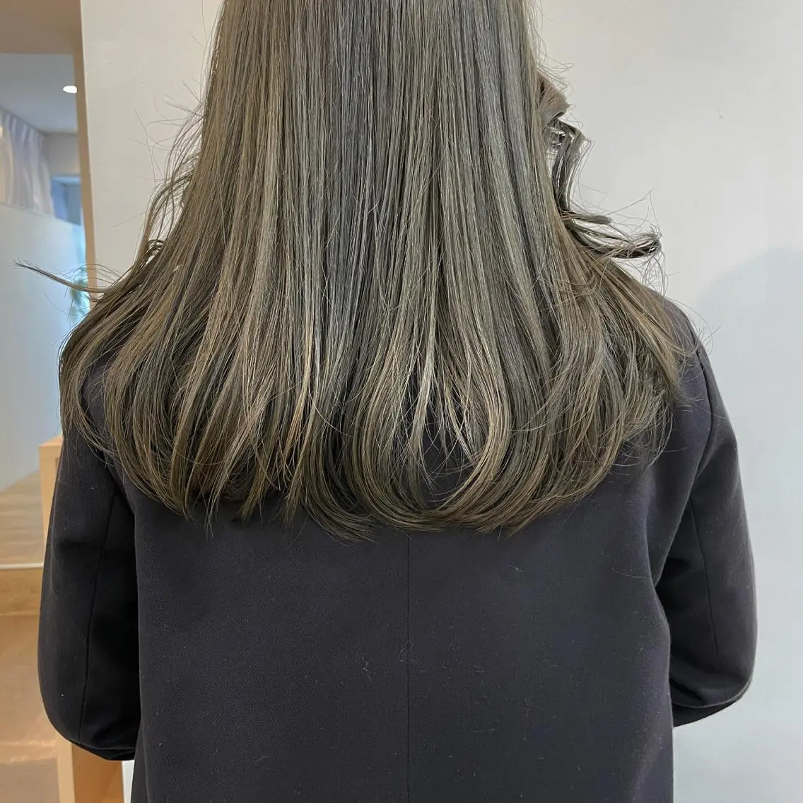 カラー 大迫 江梨のヘアスタイル