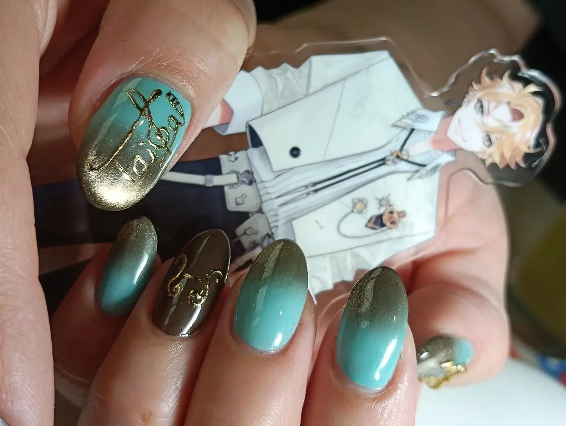 ネイル ハンドネイル 菫Nails🌝 夜間サロンのネイルデザイン