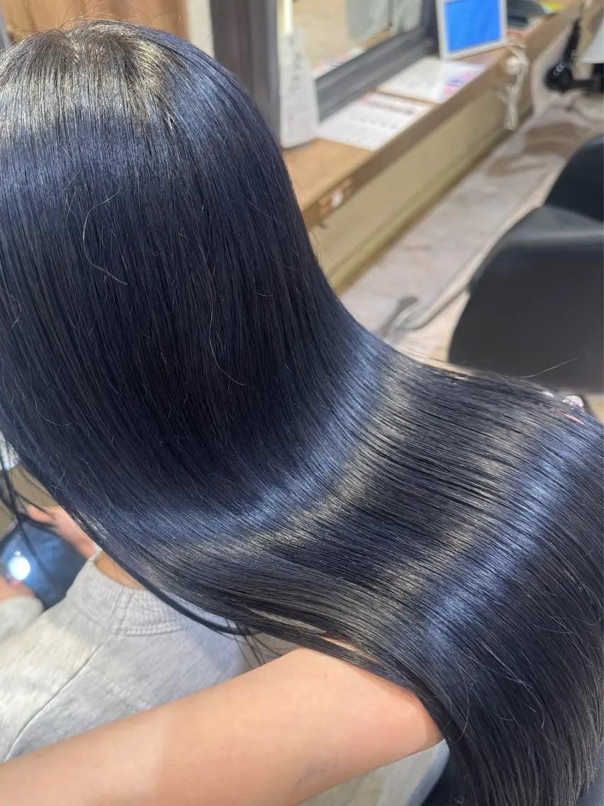 ロング カラー ヘアカラー トリートメント さら艶レイヤーカット 🩶Suzuneのヘアスタイル