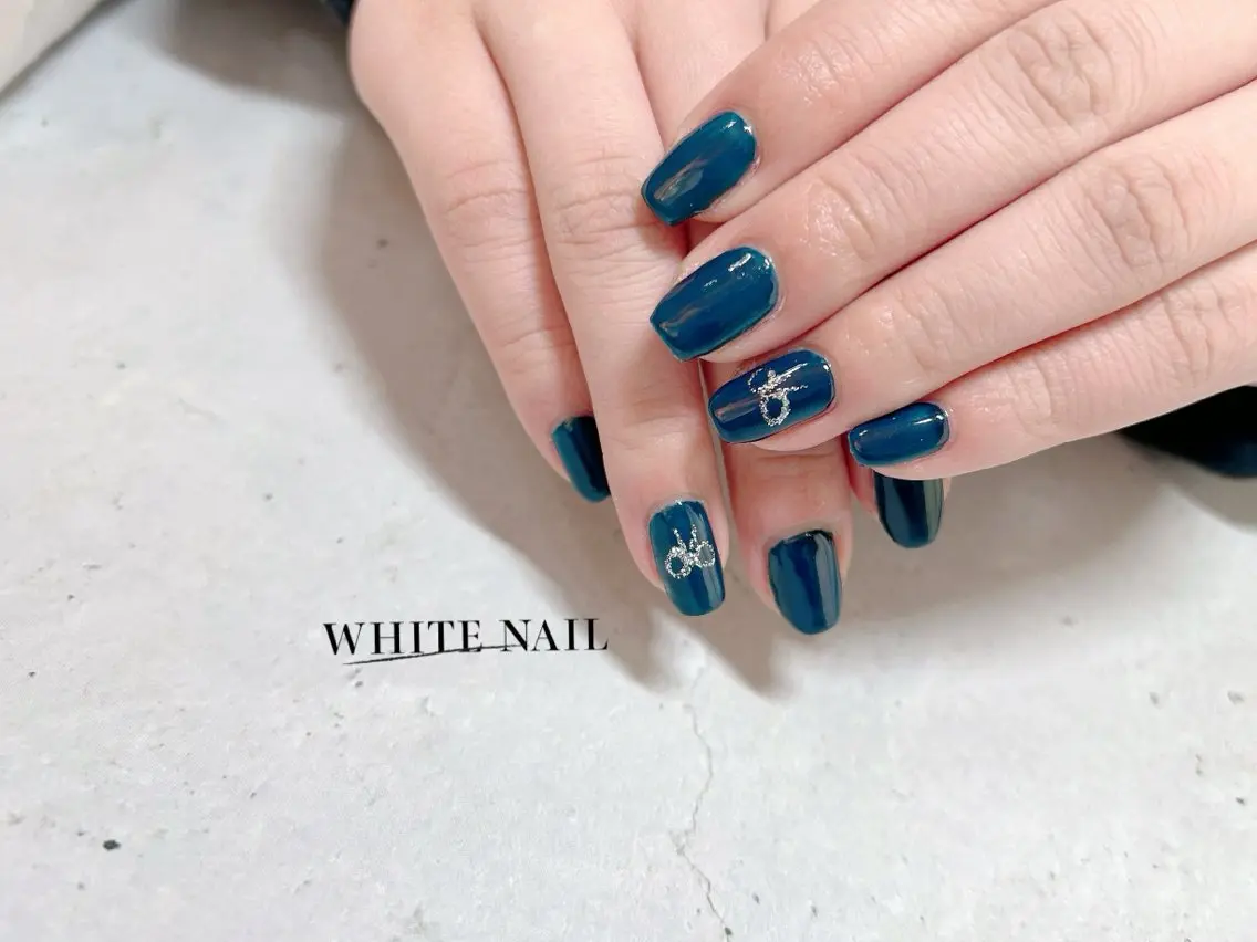 ネイル ワンカラーネイル リボン ハンドネイル WHITE NAIL ホワイトネイルのネイルデザイン