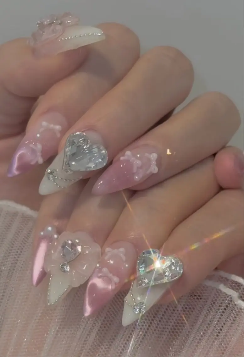 ネイル キラキラネイル MONE PINK  NAILのネイルデザイン