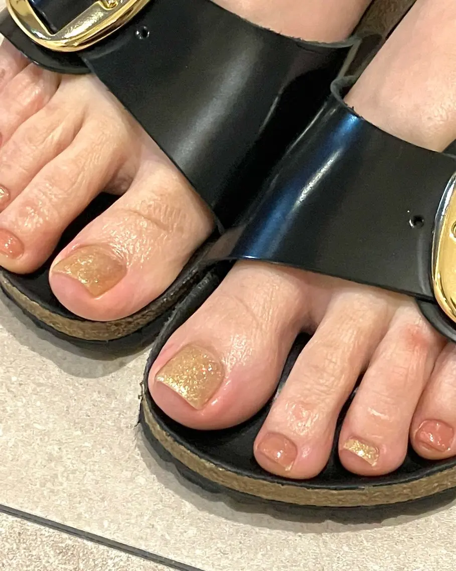 ネイル ワンカラーネイル フットネイル fun the nail ayakaのネイルデザイン