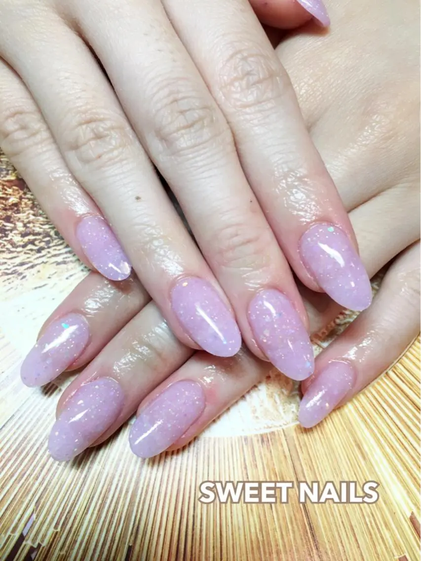 シンプルアクリルスカルプ 深爪にも 長さMまでの写真