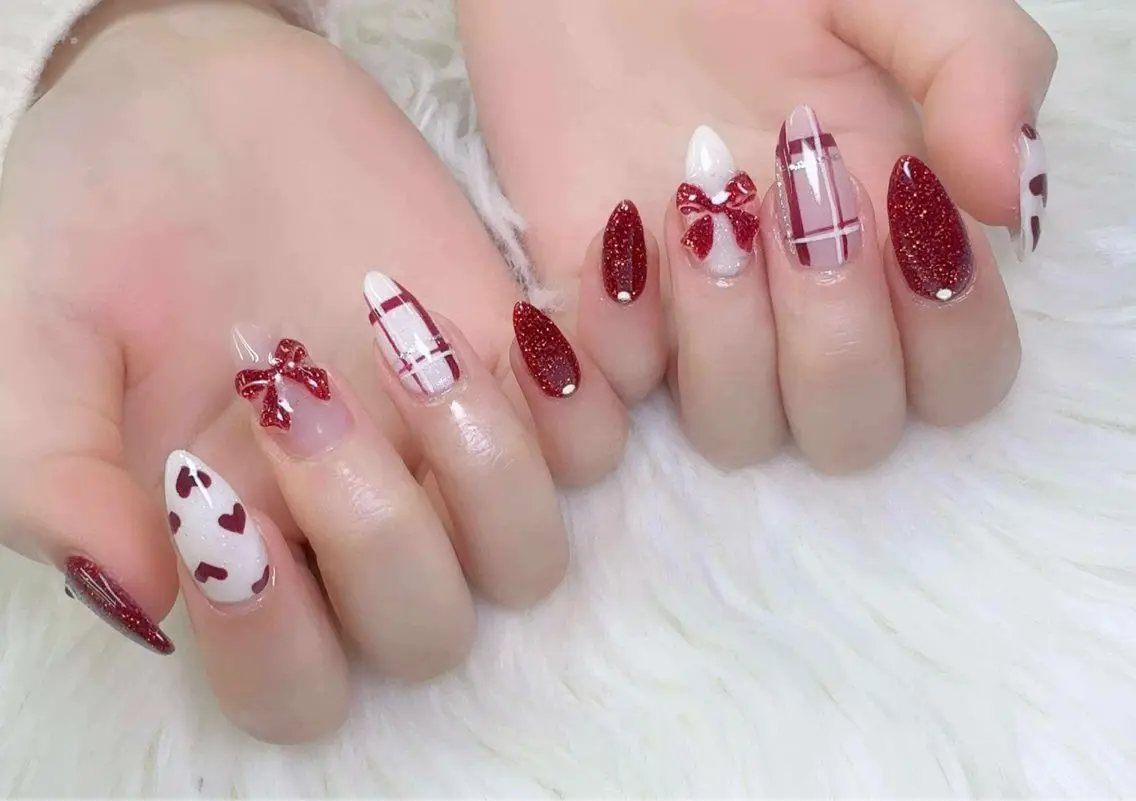 ネイル 成人式 フレンチネイル グラデーション 韓国ネイル マグネットネイル ハンドネイル Squen Nail shinjukuのネイルデザイン