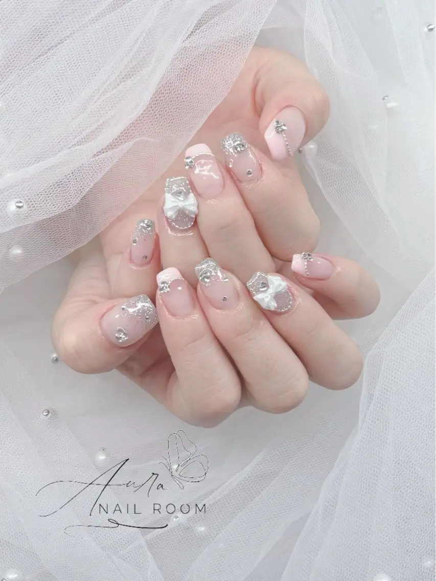ネイル ガーリー Aura Nail Roomのネイルデザイン