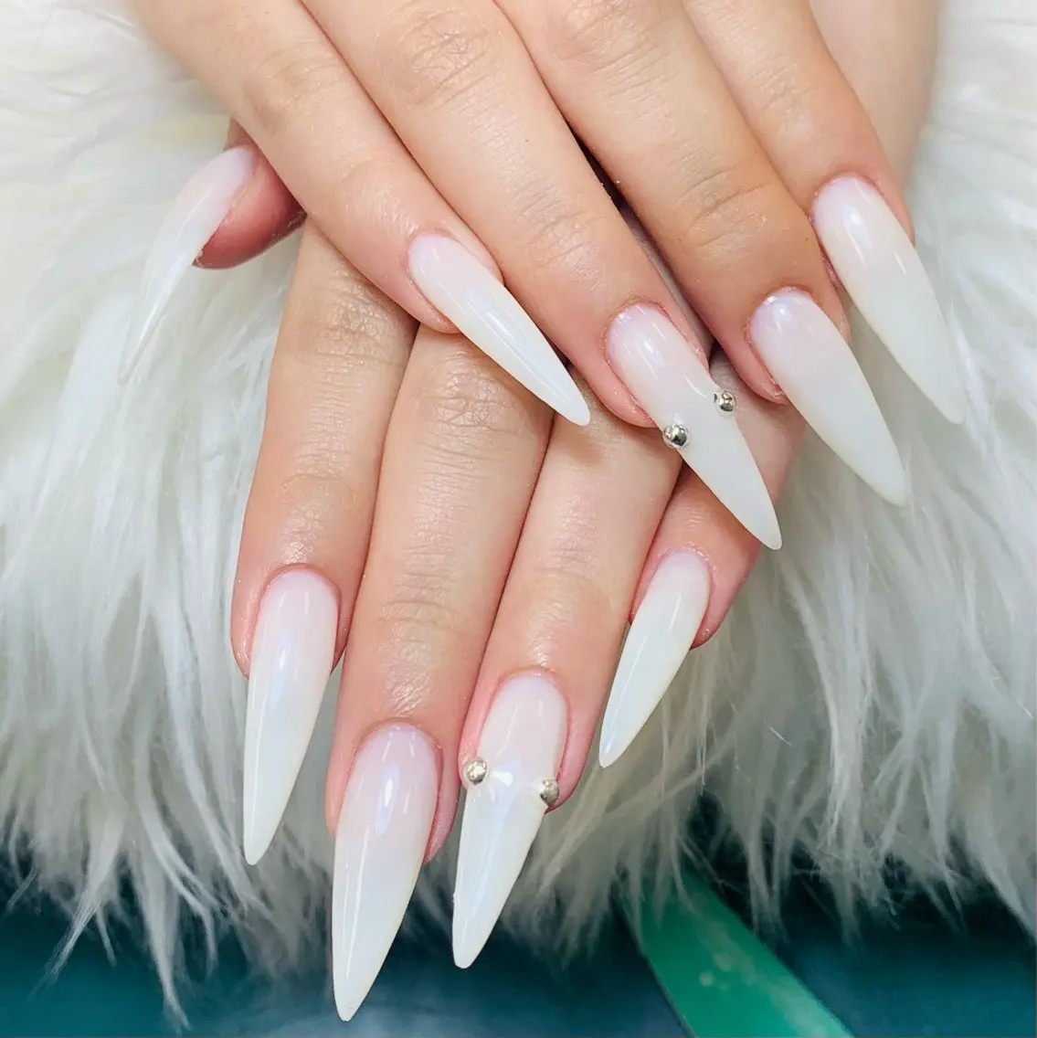 ネイル チークネイル 長さ出し フラッシュネイル フレンチネイル グラデーション ハンドネイル AN NAIL SALONのネイルデザイン