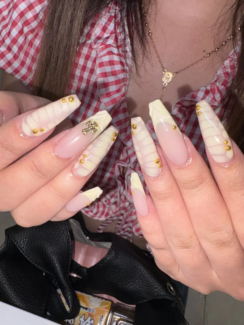 ネイル ハンドネイル SHION  のネイルデザイン