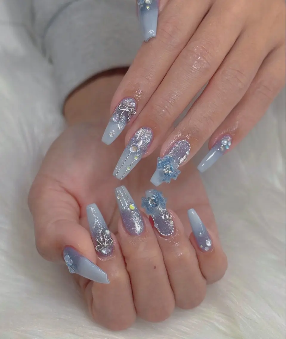 ネイル アートネイル オーロラネイル ジェルネイル 韓国ネイル ロングネイル ハンドネイル Nichi Nailsのネイルデザイン