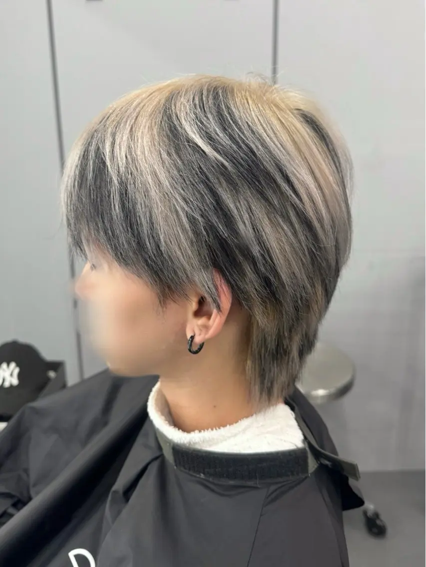カラー メンズ メンズブリーチ センターパート ダウンパーマ カルマパーマ メンズ韓国風 ヘアカラー トリートメント Ayuki /福岡/メンズカットのヘアスタイル