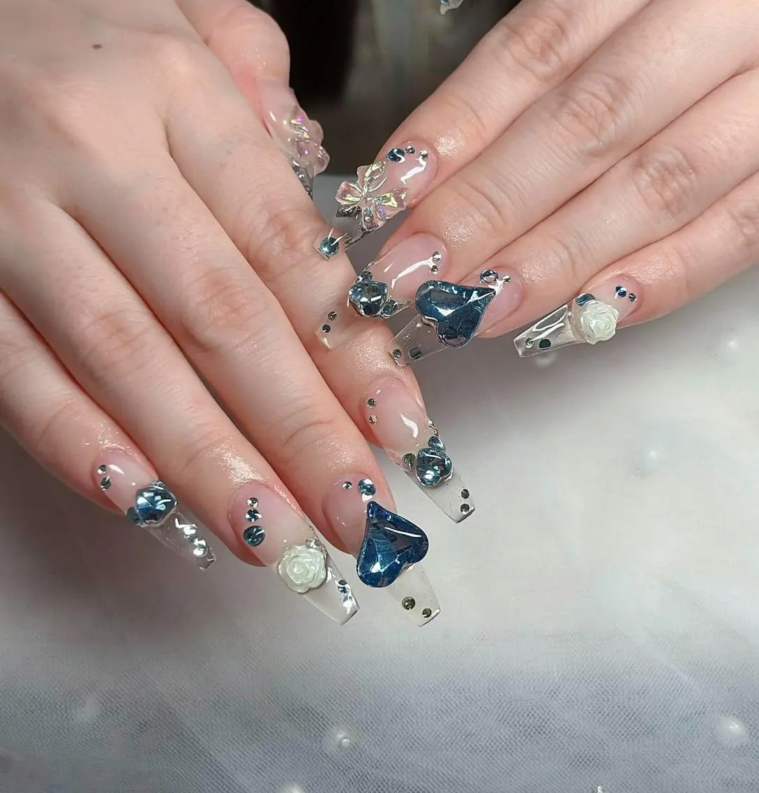 ネイル オーロラネイル チークネイル フットネイル ジェルネイル 韓国ネイル ハンドネイル H.baby Nail Salonのネイルデザイン