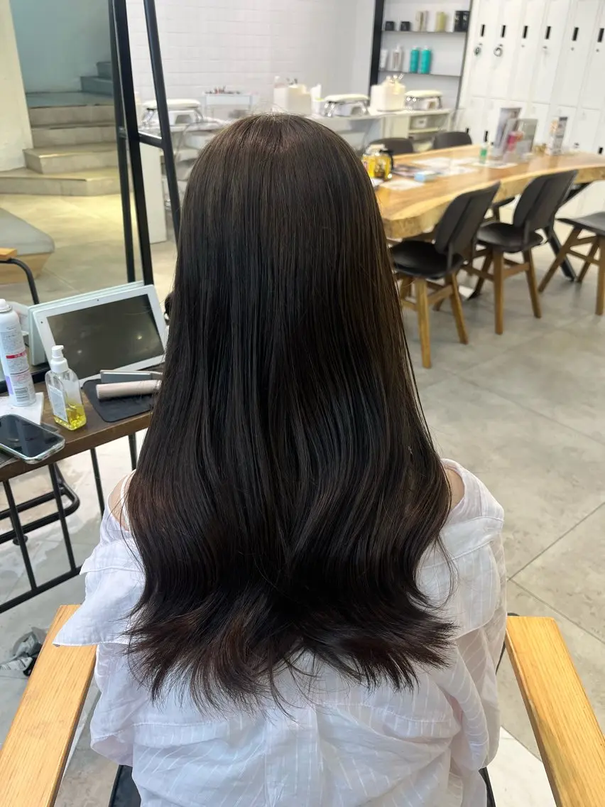 ロング カラー せりな🎀🕯️ /透明感カラーのヘアスタイル