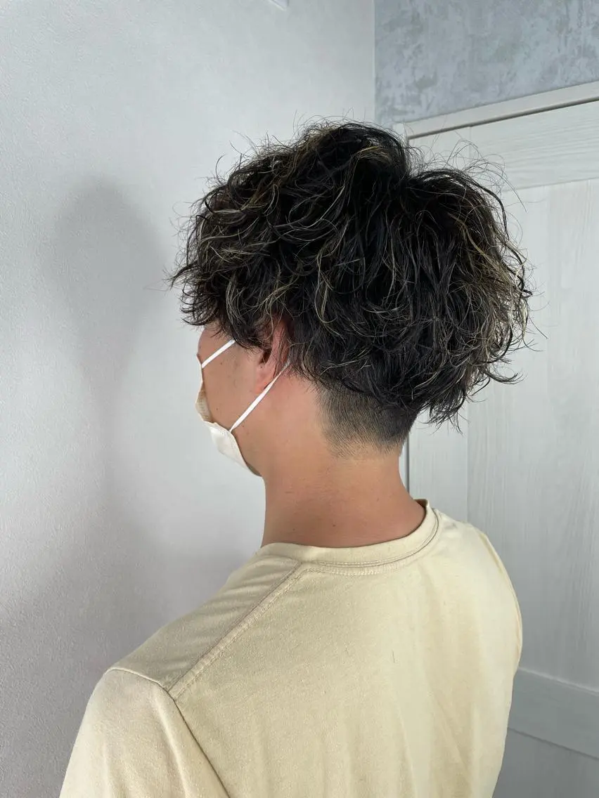 [ 男性限定 ] カット ＋ 特殊系パーマ+ 炭酸泉の写真