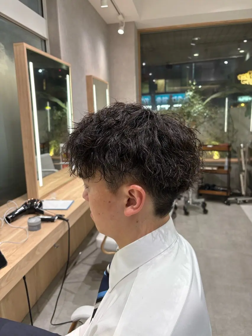 パーマ メンズ 縮毛矯正& 透明感カラー✨レオのヘアスタイル