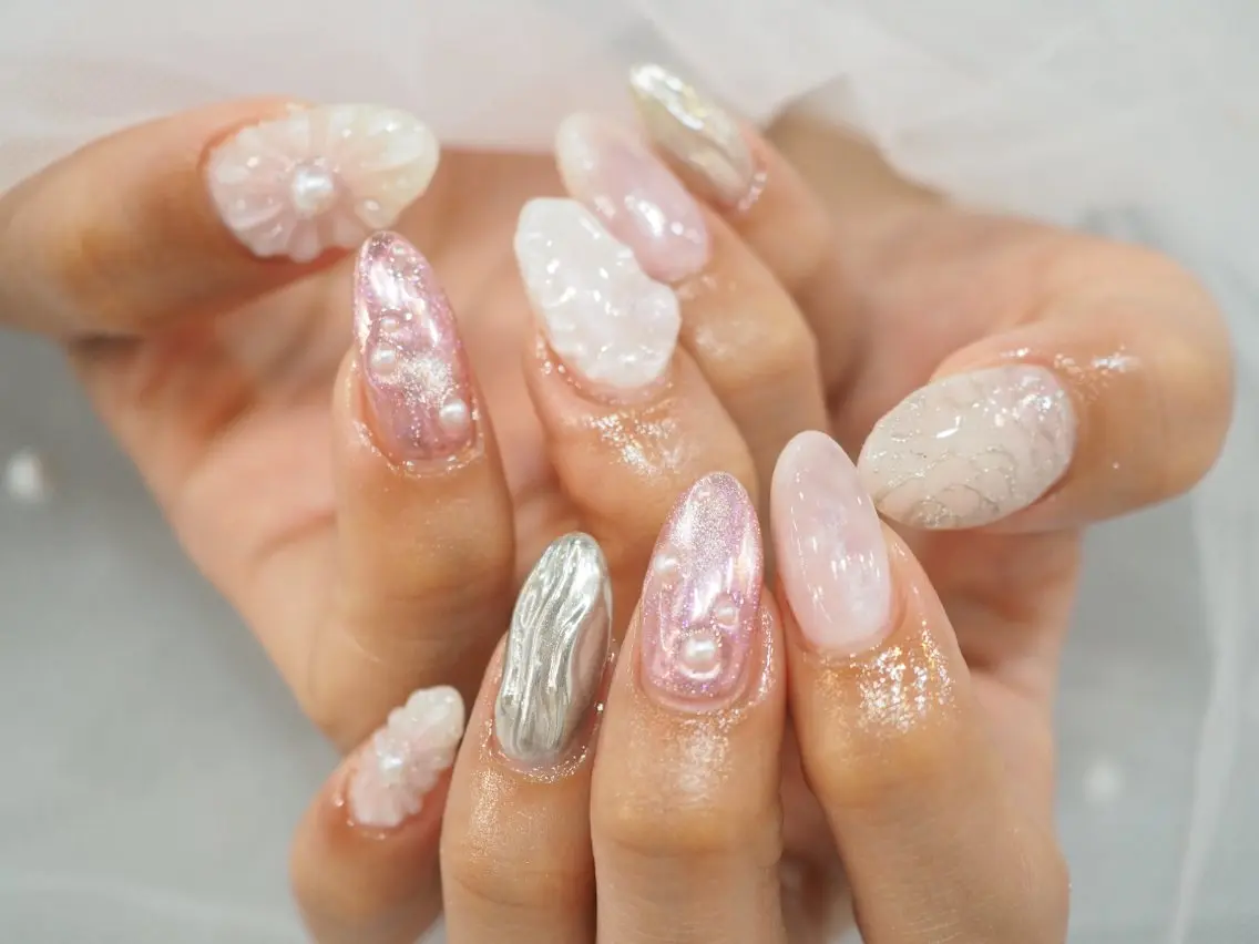 ネイル 成人式 ハンドネイル glaNje shioriのネイルデザイン