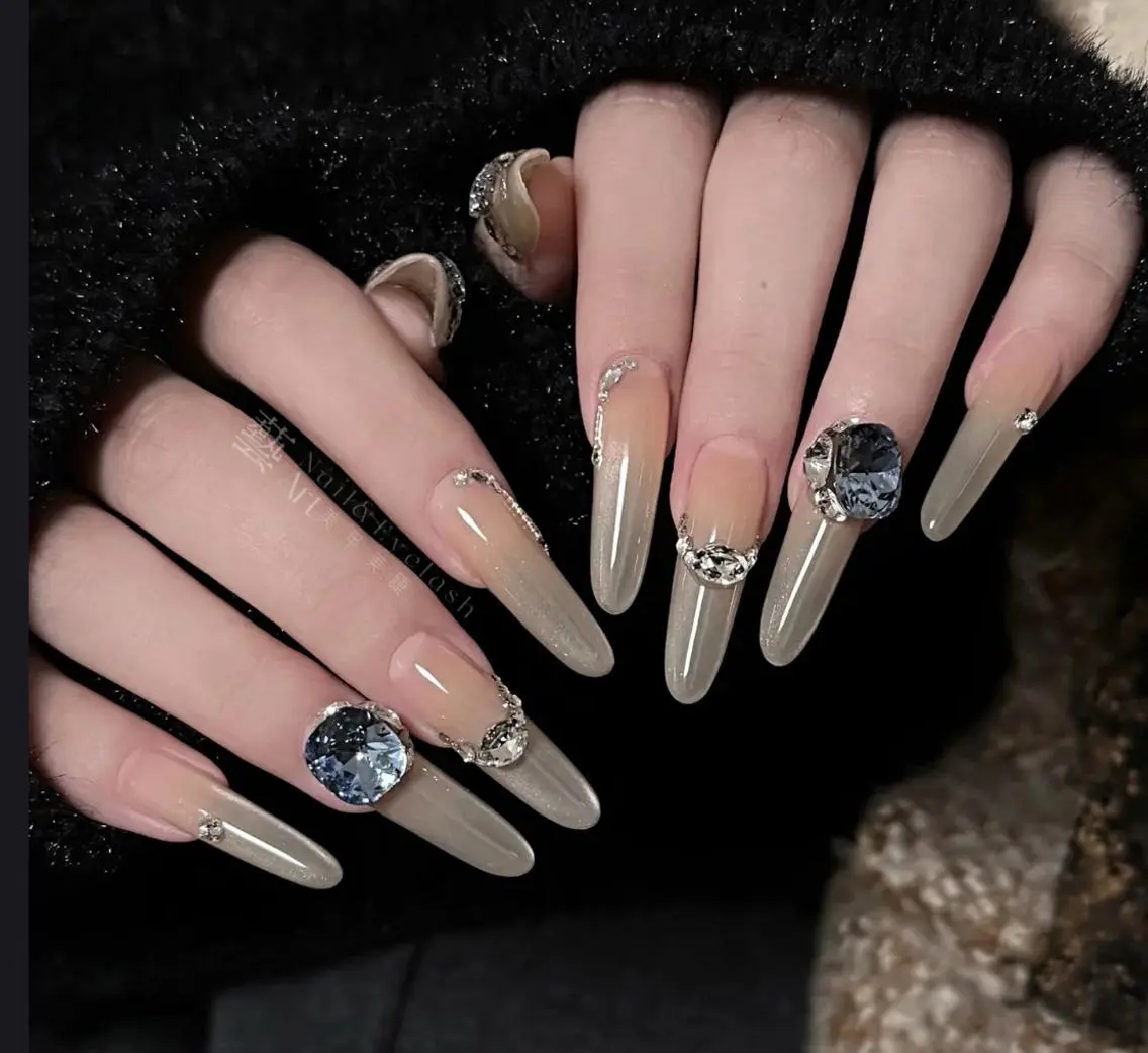 ネイル ハンドネイル ハンドケア 🍑 momo_nailのネイルデザイン
