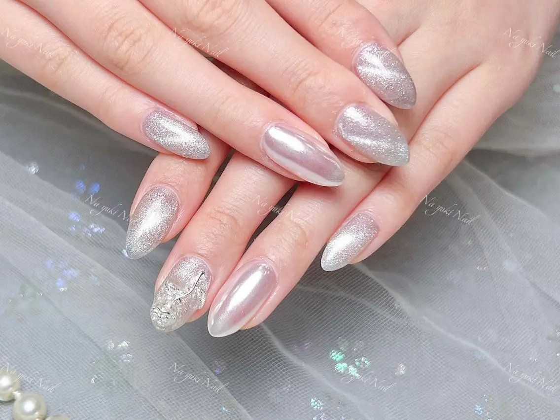 ネイル 🦋 Queenieのネイルデザイン