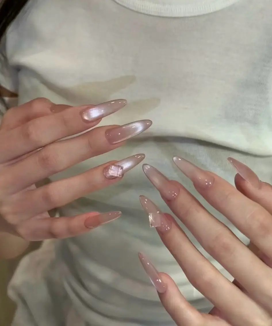 ネイル ハンドネイル ハンドケア Shiori Nail salonのネイルデザイン