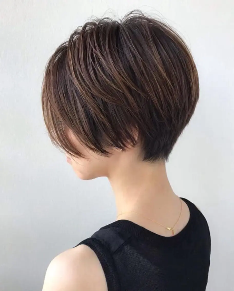 ショート RUDDER 小泉のヘアスタイル