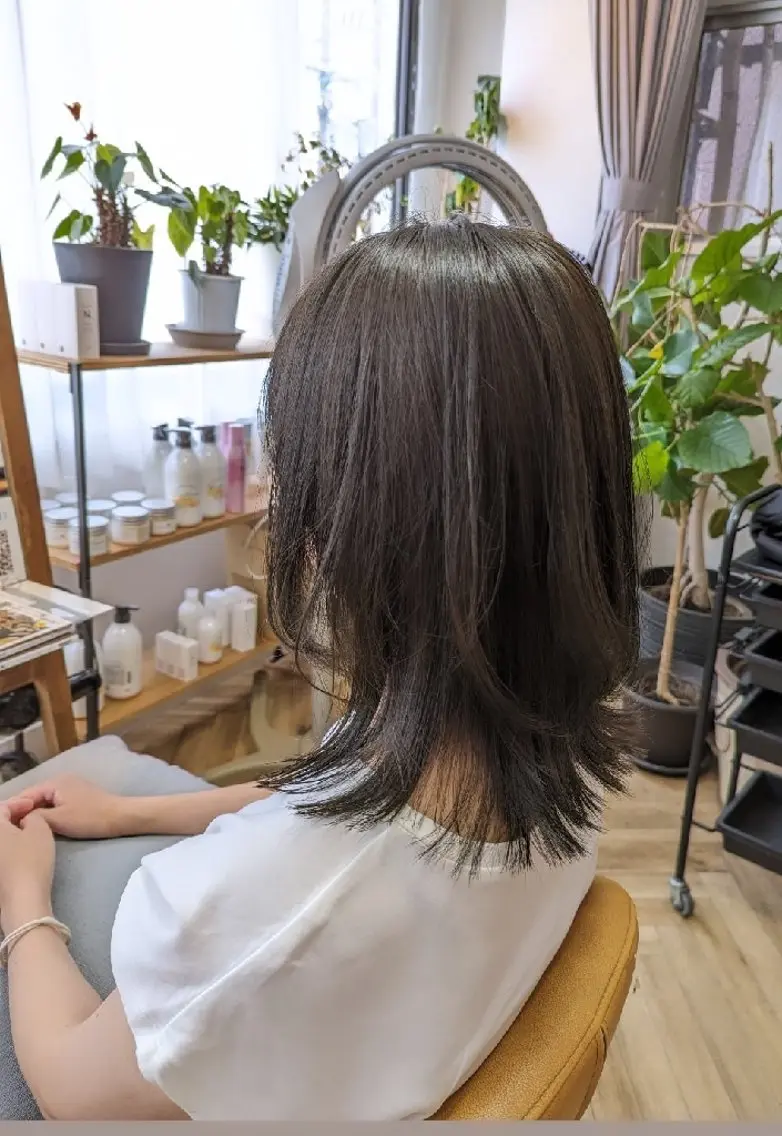 ミディアム アッシュ くびれヘア カット ヘアカラー トリートメント newi 天王寺　 masakoのヘアスタイル