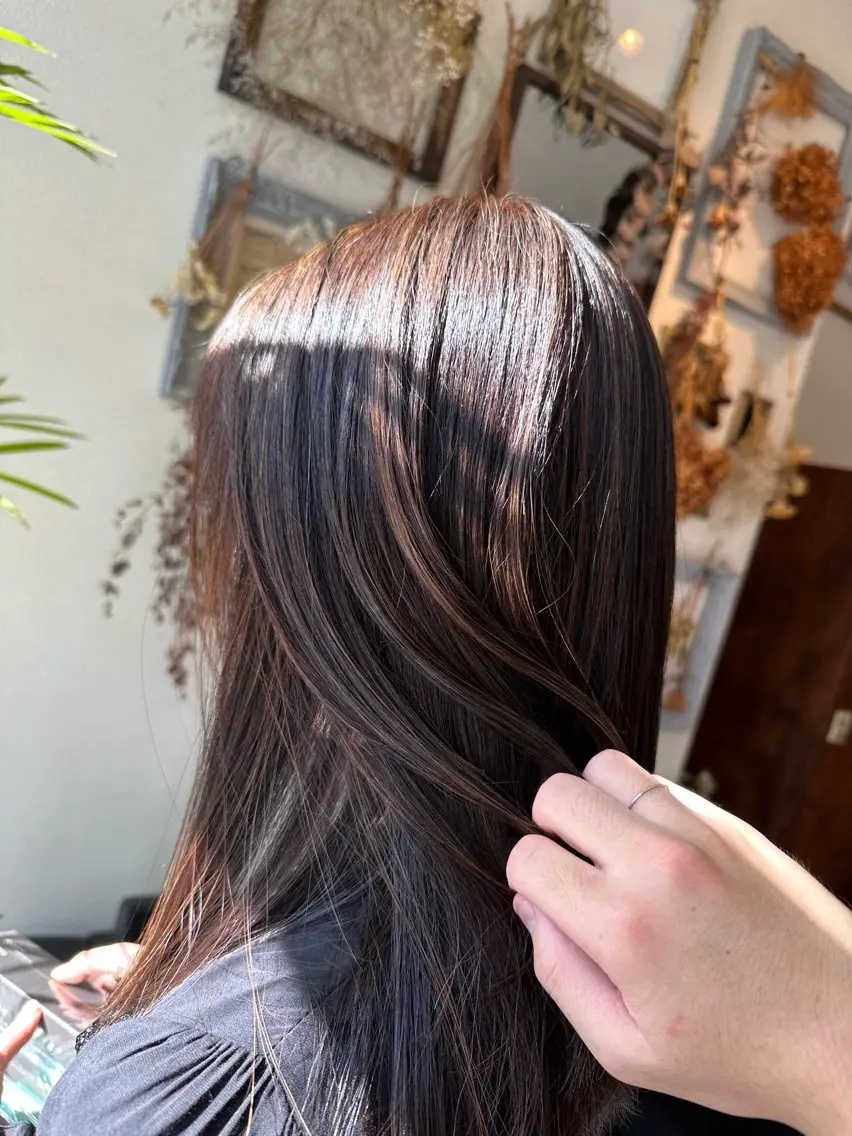 ロング カラー ブリーチ ハイライトカラー ハイライト カット ヘアカラー トリートメント 💜推しインナー カラー/菊池柊真💜のヘアスタイル