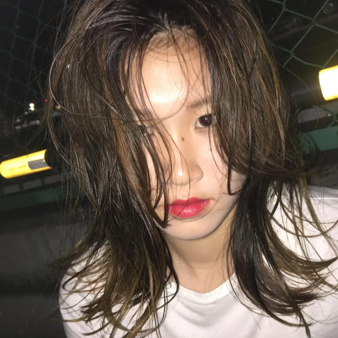 セミロング カラー イシマル ナオヤのヘアスタイル