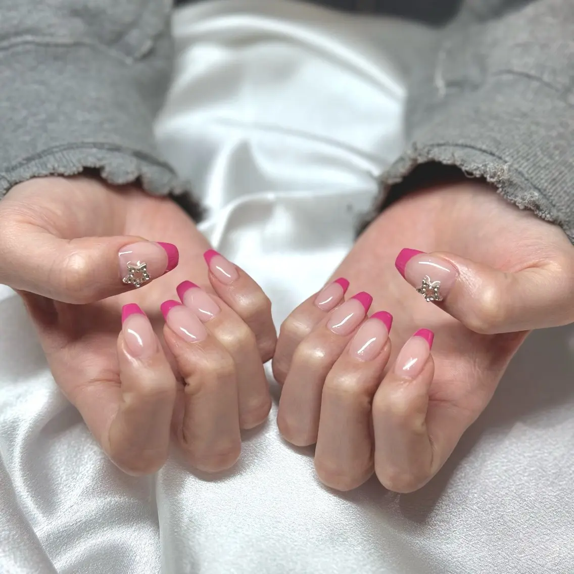 (オフ無し)フレンチネイル୨୧の写真
