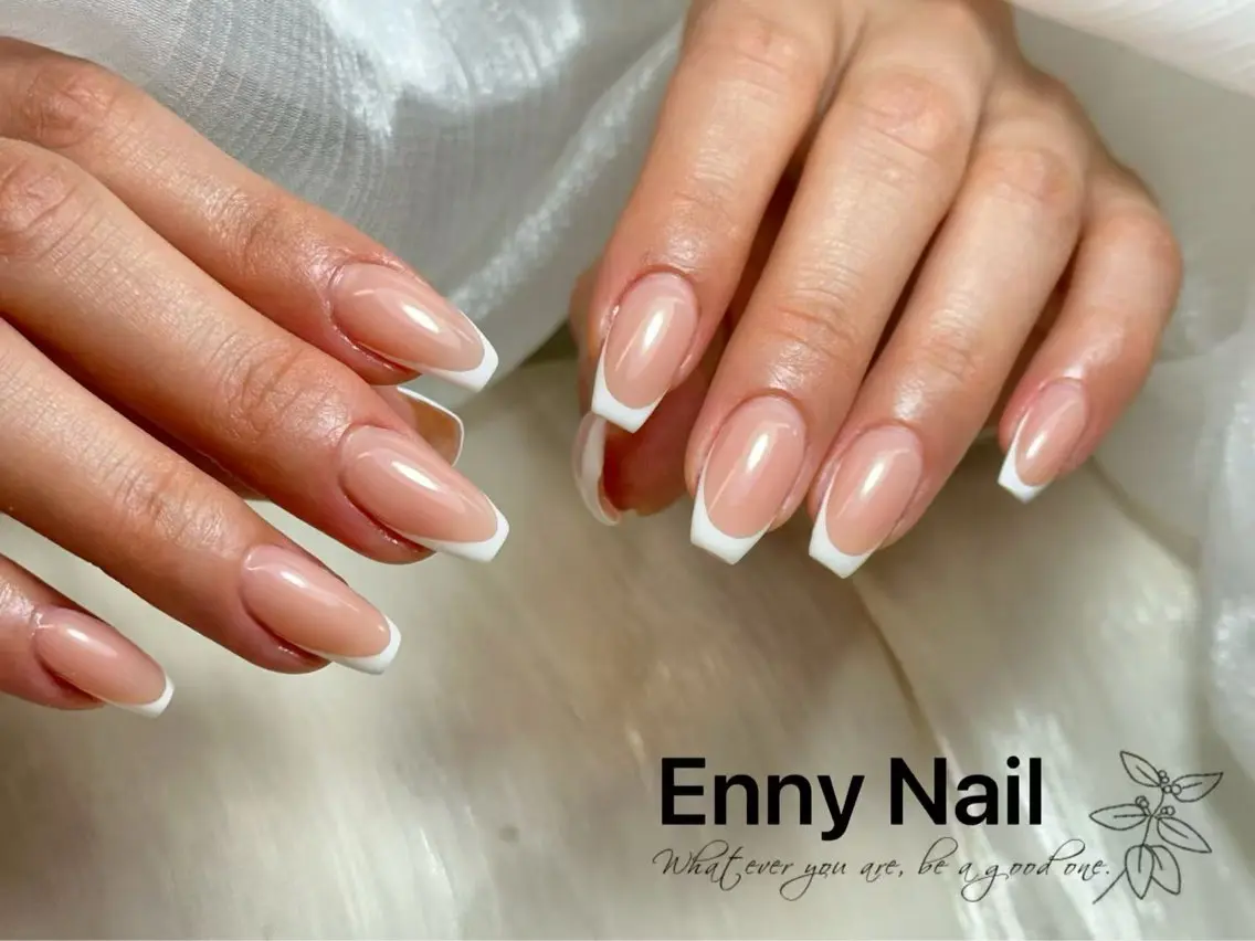 ネイル チークネイル フットネイル フレンチネイル ジェルネイル ガラスフレンチ Nailsalon Ennyのネイルデザイン
