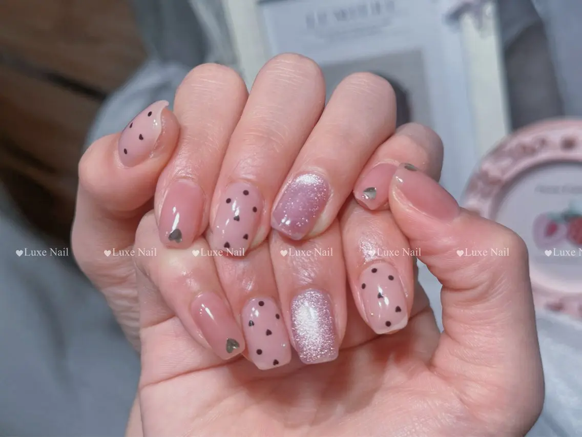 ネイル フラッシュネイル フットネイル フレンチネイル ジェルネイル ガラスフレンチ ハンドネイル Luxe Nail Salonのネイルデザイン
