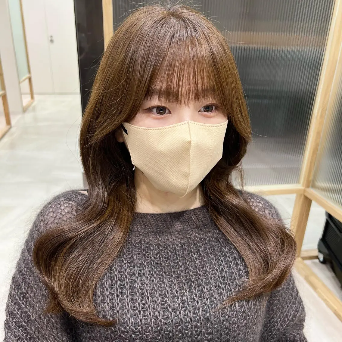 セミロング カラー ベージュカラー 外国人対応 佐久間のヘアスタイル