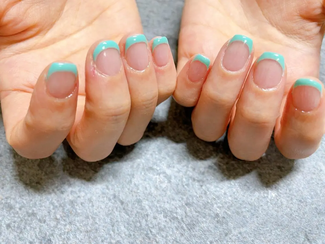ネイル オーロラネイル フラワーネイル フットネイル フレンチネイル ジェルネイル mogunail &blowのネイルデザイン