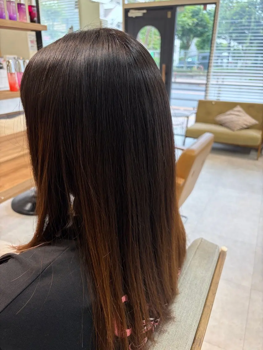 セミロング 縮毛矯正 黒崎 大地のヘアスタイル