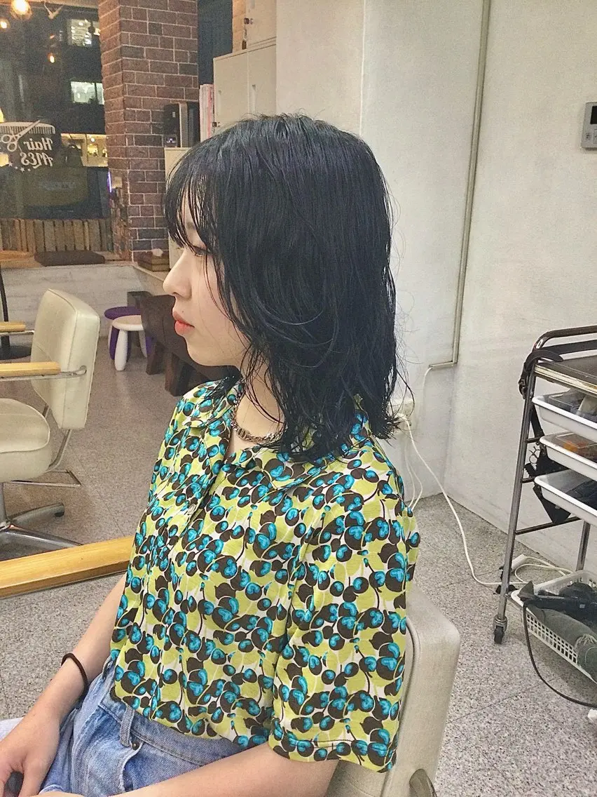 ミディアム パーマ ウルフレイヤー エクステ/kokiのヘアスタイル