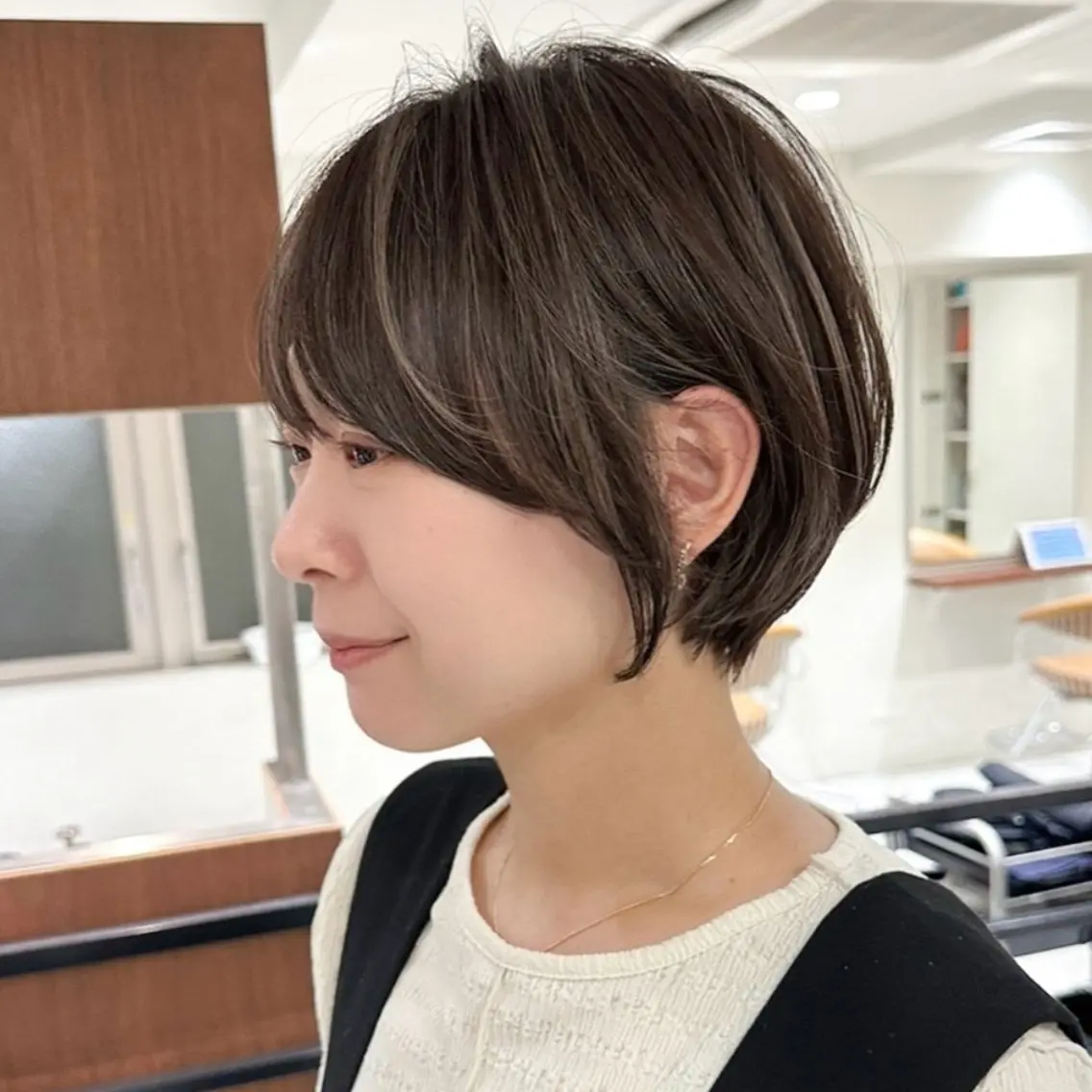 ショート カット ヘアカラー ショート特化✨ 津々美のヘアスタイル
