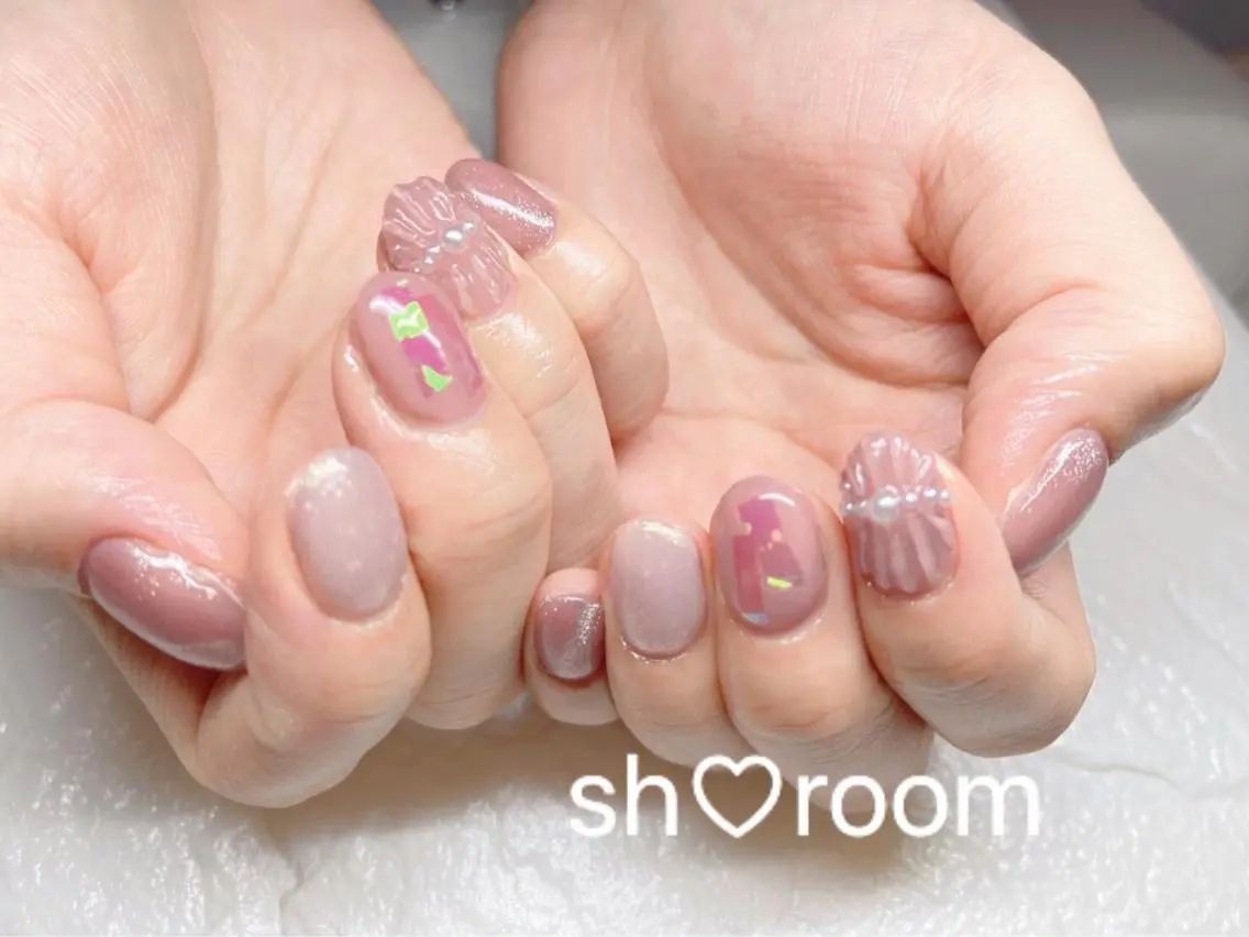 ネイル オーロラネイル キラキラネイル 韓国ネイル マグネットネイル ミラーネイル Nail salon Ruuのネイルデザイン