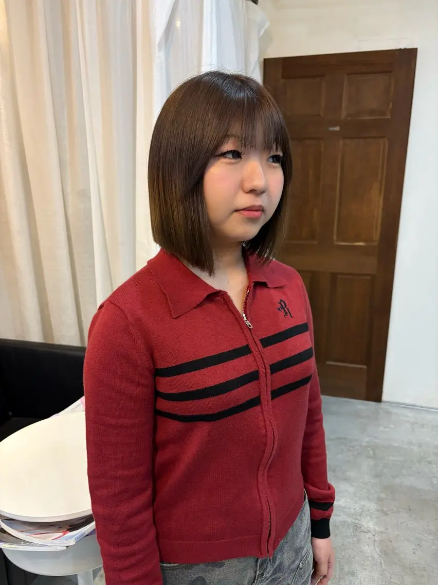 ショート カラー 前下がりボブ ブラウンカラー ショコラブラウン ボブ 顔周りカット ピンク カラー🩰りりのヘアスタイル