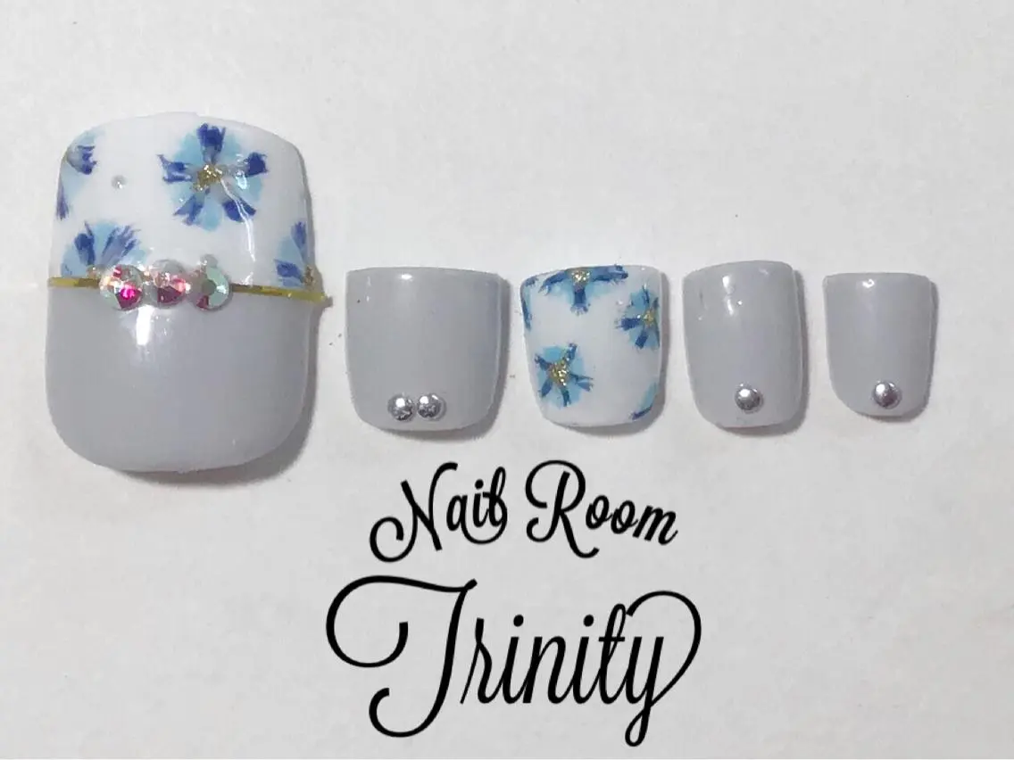 ネイル Trinity staffのネイルデザイン