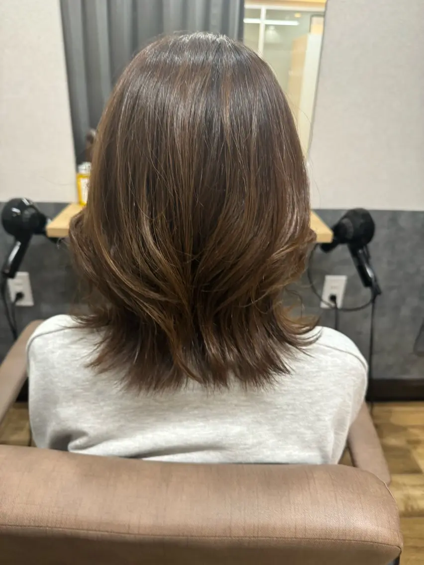 ミディアム カラー reeed konnoのヘアスタイル