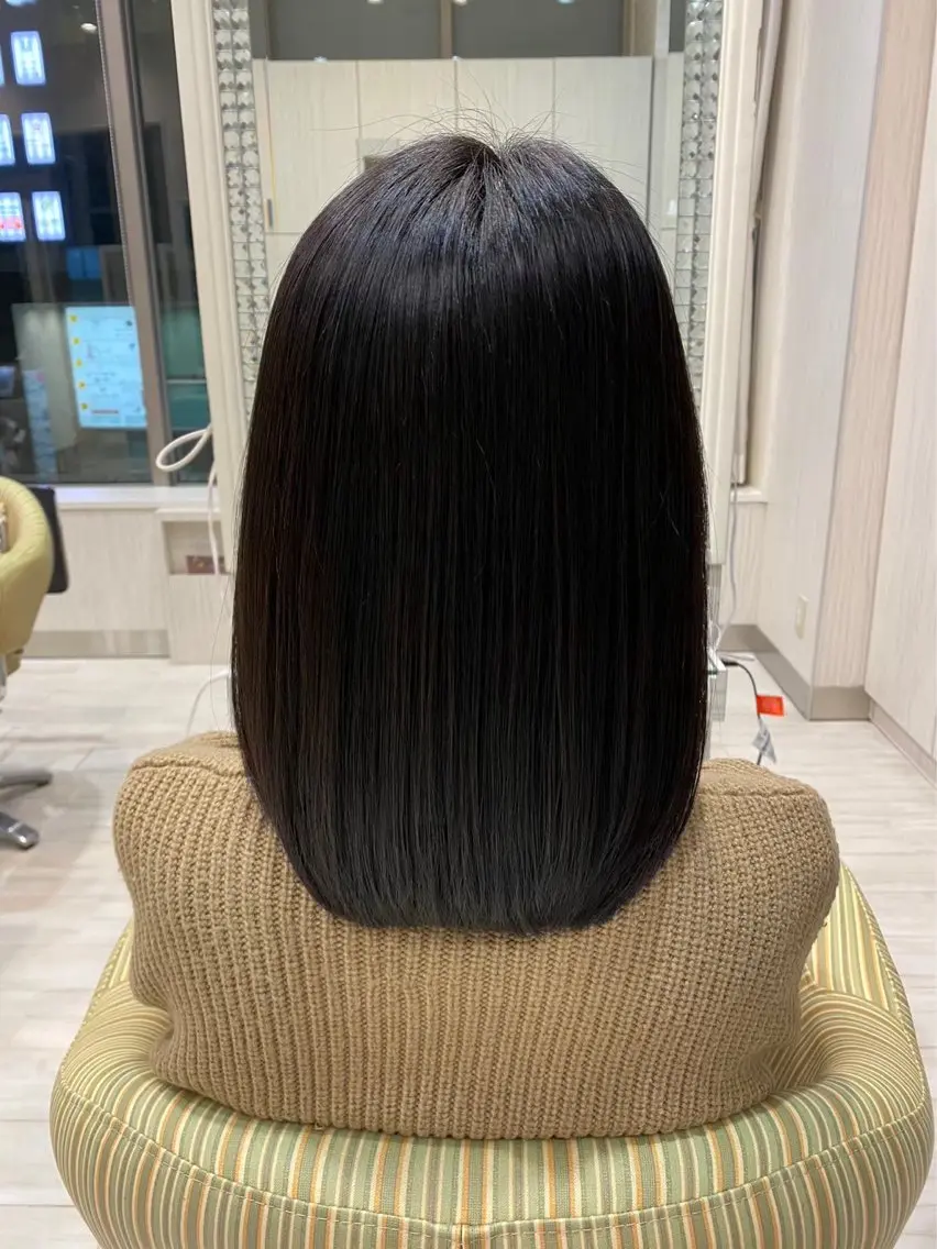 カラー 脇田 愛理のヘアスタイル