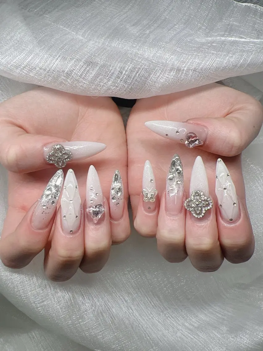ネイル 長さ出し グラデーション 卒業式 キラキラネイル マグネットネイル ハンドネイル Lee Nails チップ長さだし専門店のネイルデザイン