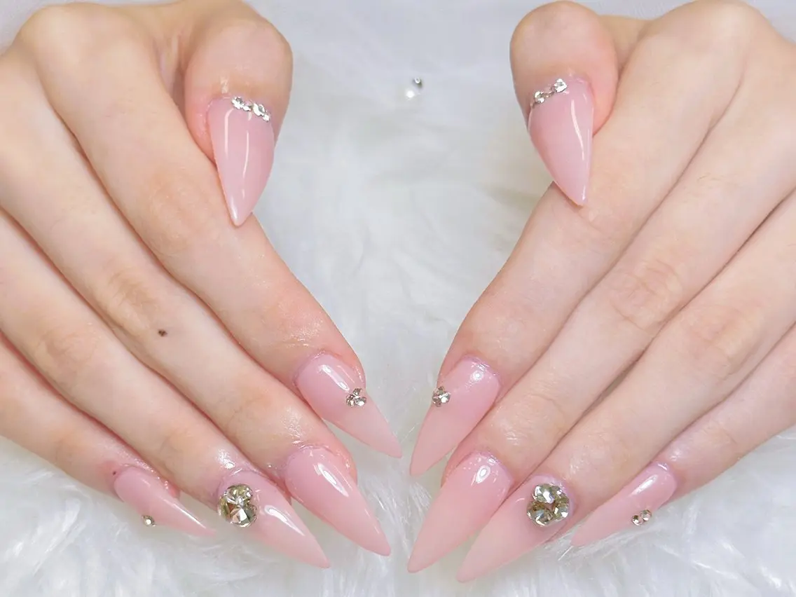 ネイル チークネイル 長さ出し フラッシュネイル フレンチネイル グラデーション ハンドネイル AN NAIL 高田馬場のネイルデザイン
