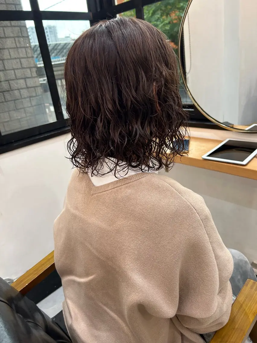 ミディアム カット ヘアカラー トリートメント CARICIA 白木 由里加/新栄のヘアスタイル
