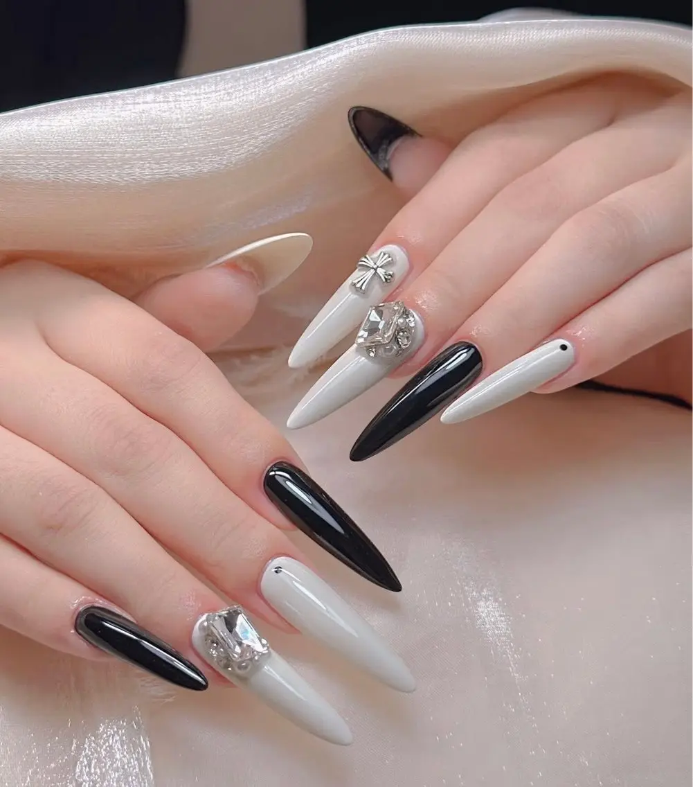 ネイル Hin Nailのネイルデザイン