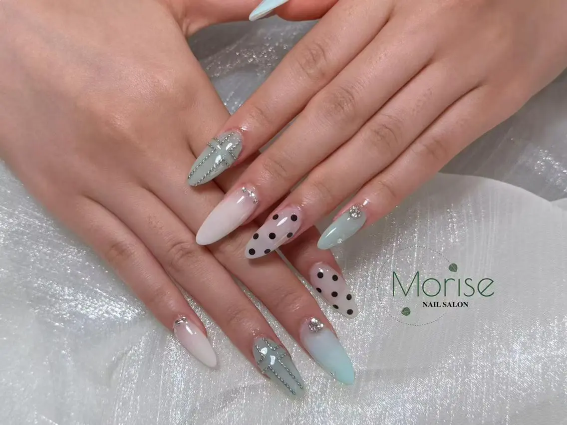 ネイル 長さ出し フットネイル フレンチネイル ジェルネイル ガーリー MoriseNail 原宿店のネイルデザイン