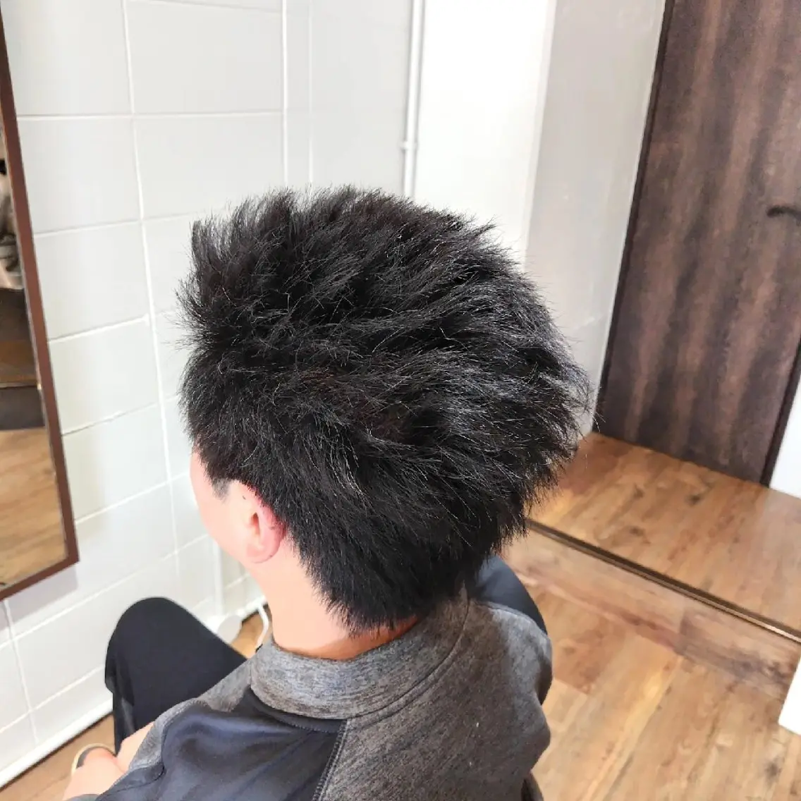 ショート 反保 裕伸のヘアスタイル