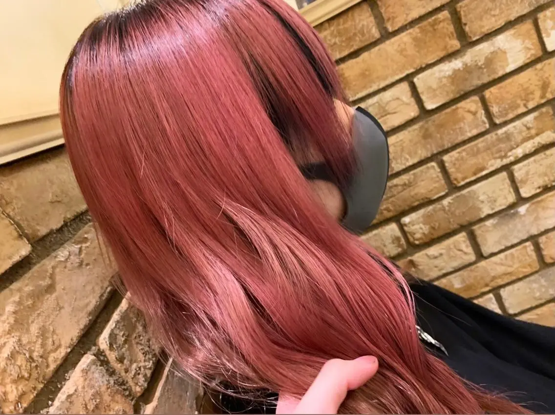 ロング カラー ブリーチ ピンクカラー 大竹 涼のヘアスタイル